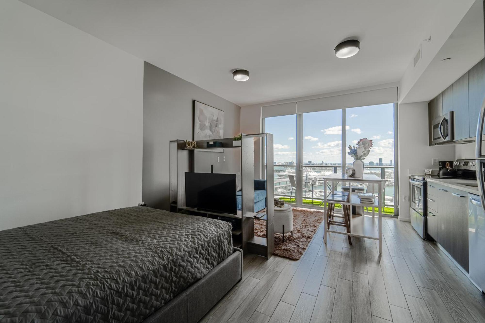 Devereaux Miami Luxury One-Bedroom And Studios 외부 사진