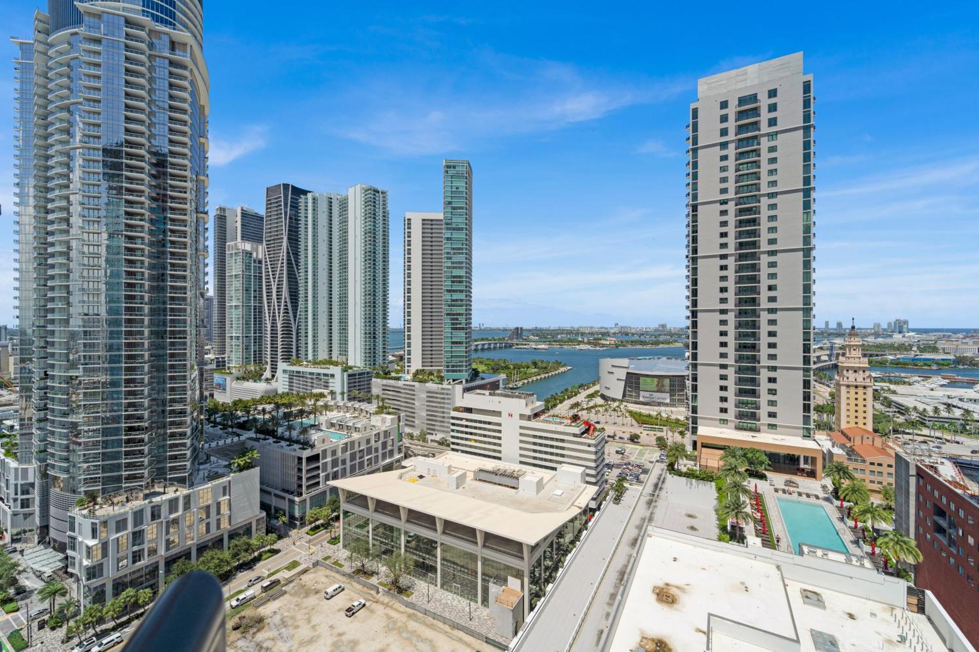 Devereaux Miami Luxury One-Bedroom And Studios 외부 사진