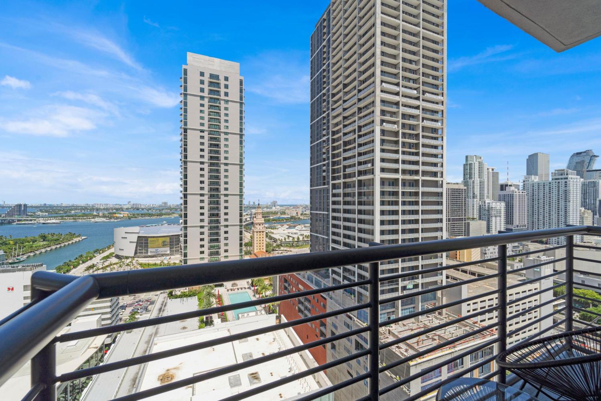 Devereaux Miami Luxury One-Bedroom And Studios 외부 사진